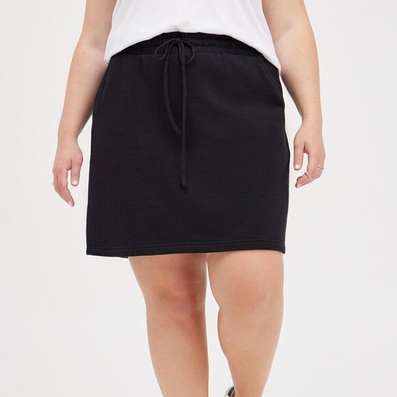 Torrid A-Line Mini Skirt - Fleece Black NEW NWT 3x - Picture 2 of 11